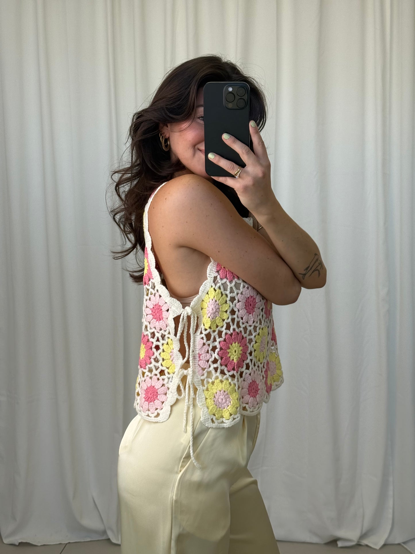 Boho crochet top mit bunten Blumen