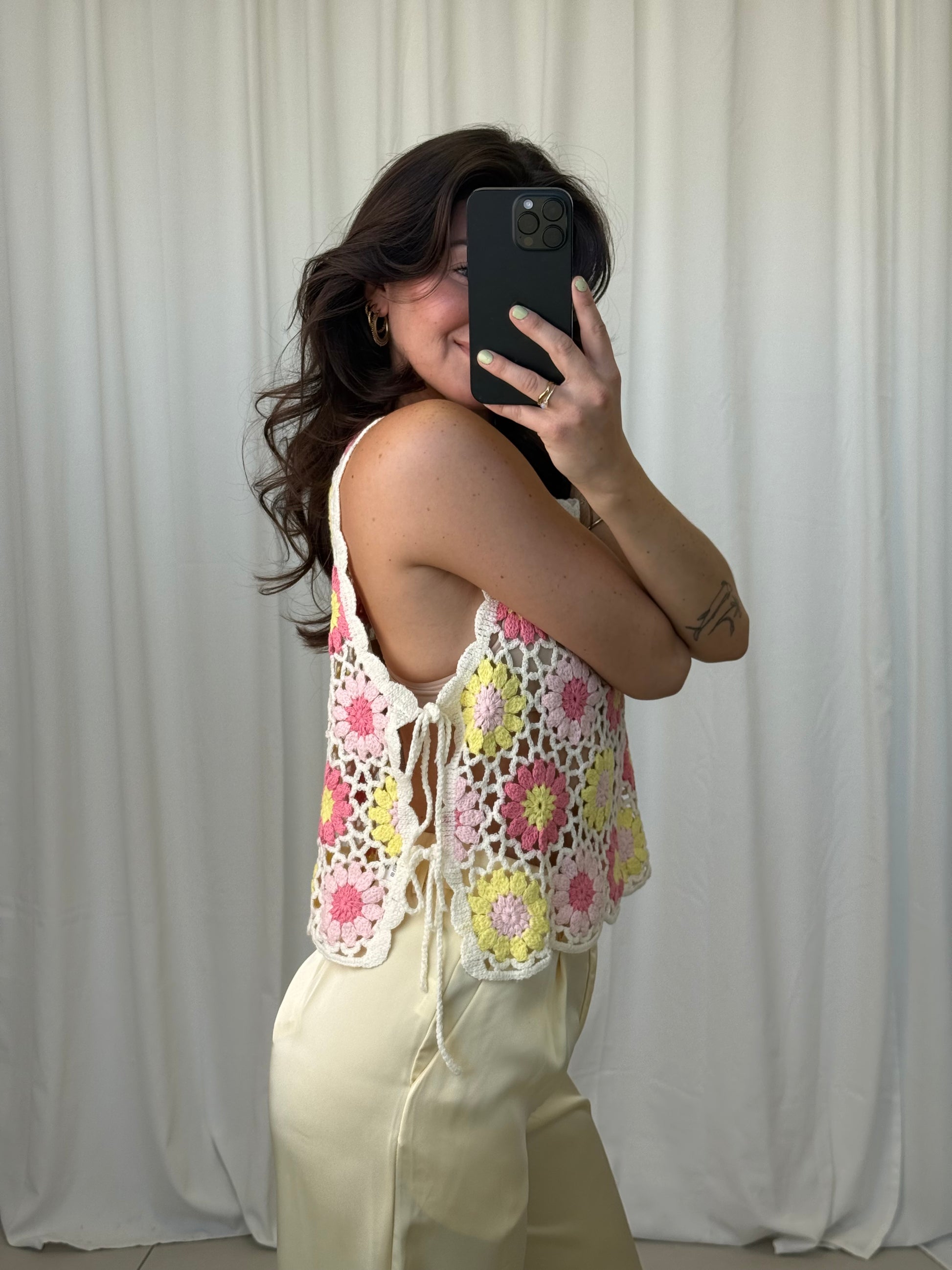 Boho crochet top mit bunten Blumen